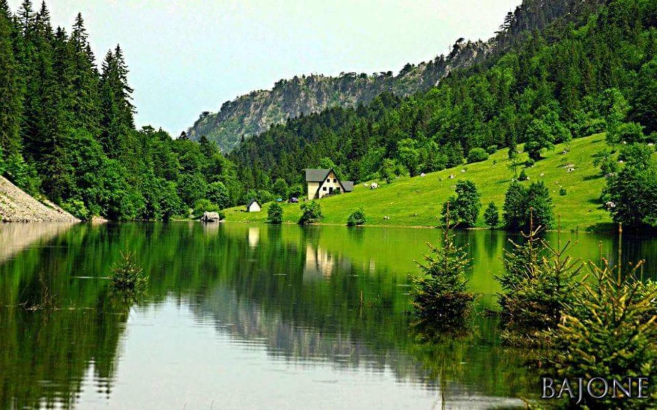 Готель Etno Selo Montenegro Плужине Екстер'єр фото
